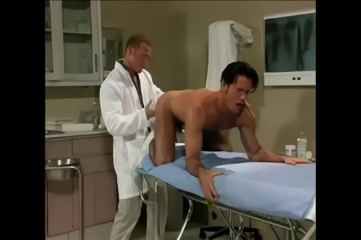 Bệnh Nhân Lỗ Nhị Bị Bác Sĩ Cặc To Thông Gay Bác Sĩ