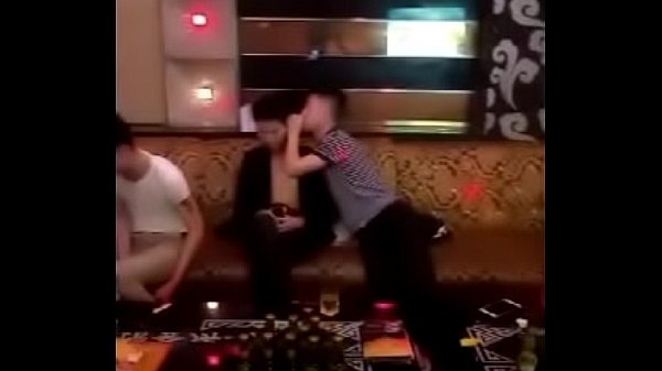 Crush Mê Hoặc Khiến Gay Boy Chuyển Giới Dâm Dục