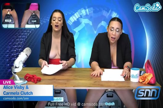 Sex Tiếp Viên Hàng Không Chịch Hai Cặc Bự Cùng Lúc